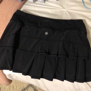 Lululemon ruffled tennis skirt